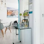 2 - 5 Mins From & Bars Apartamento Costa da Caparica