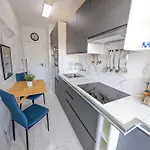 Apartamento 2 - 5 Mins From & Bars