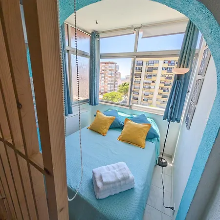 Apartment 2 - 5 Mins From & Bars Costa da Caparica