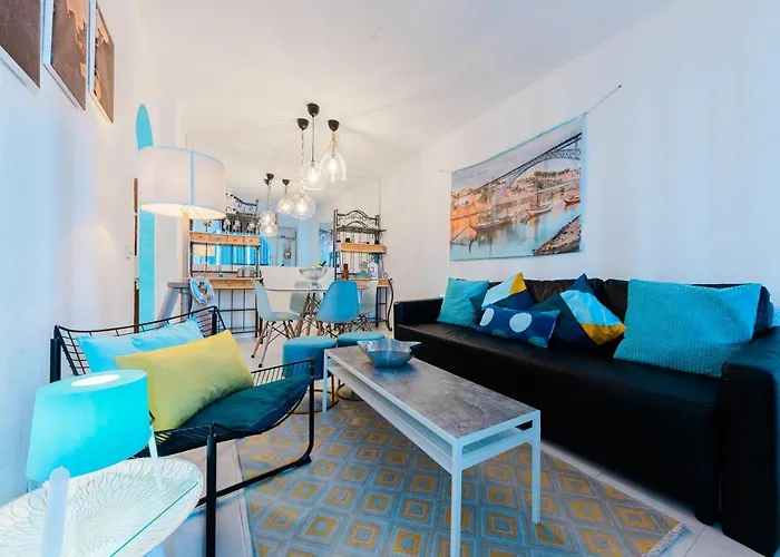 Апартаменты 2 - 5 Mins From & Bars Кошта-да-Капарика