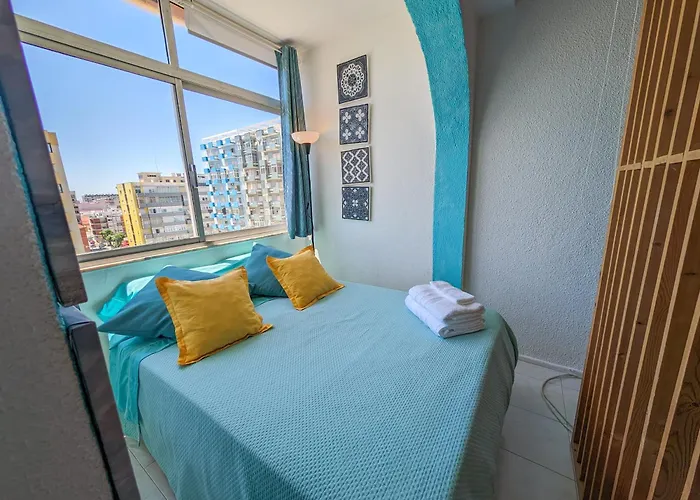 Апартаменты 2 - 5 Mins From & Bars