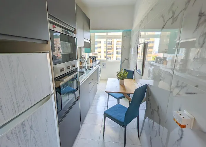 Daire 2 - 5 Mins From & Bars Costa da Caparica