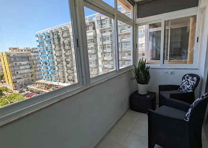 2 - 5 Mins From & Bars Daire Costa da Caparica